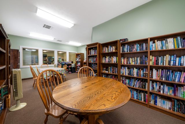 907 N Sandalwood Circle 71, Muskegon, MI 49441