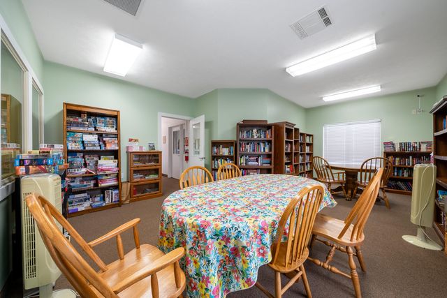 907 N Sandalwood Circle 71, Muskegon, MI 49441