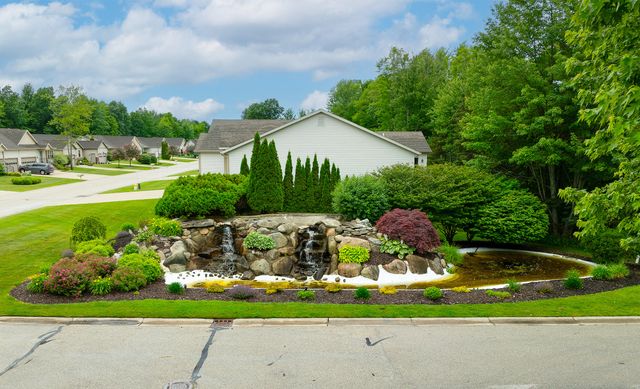907 N Sandalwood Circle 71, Muskegon, MI 49441