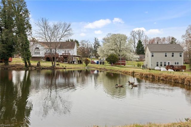 4016 Yarbrough Avenue, Winston-salem, NC 27106