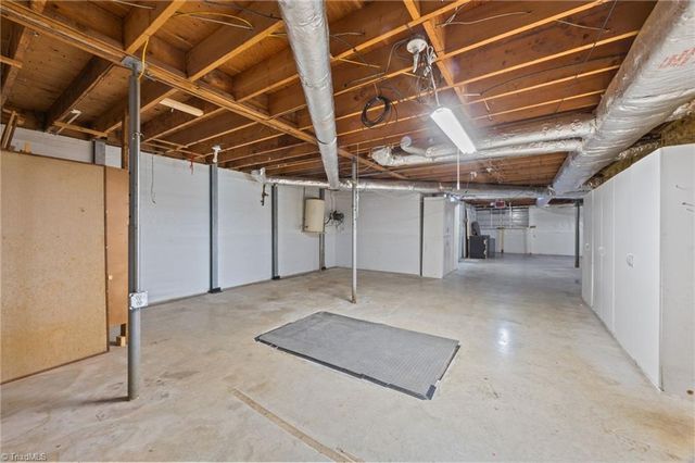 4016 Yarbrough Avenue, Winston-salem, NC 27106