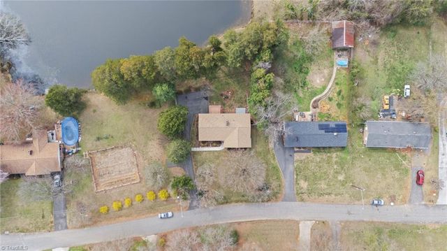 4016 Yarbrough Avenue, Winston-salem, NC 27106