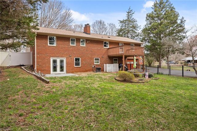 4016 Yarbrough Avenue, Winston-salem, NC 27106