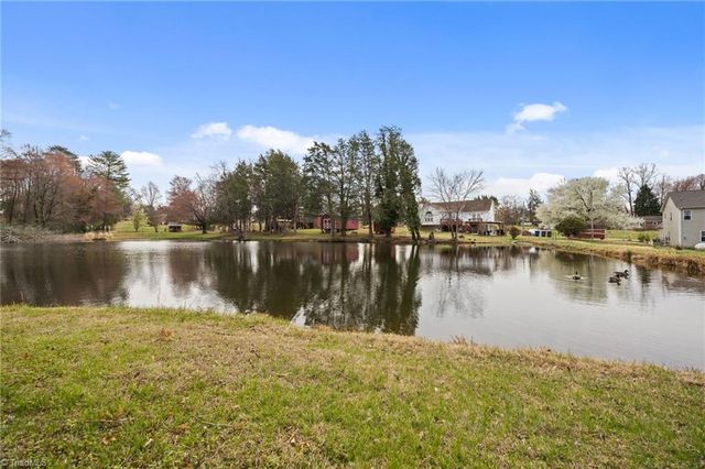 4016 Yarbrough Avenue, Winston-salem, NC 27106