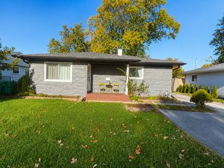 362 Marion Court, Wheeling, IL 60090