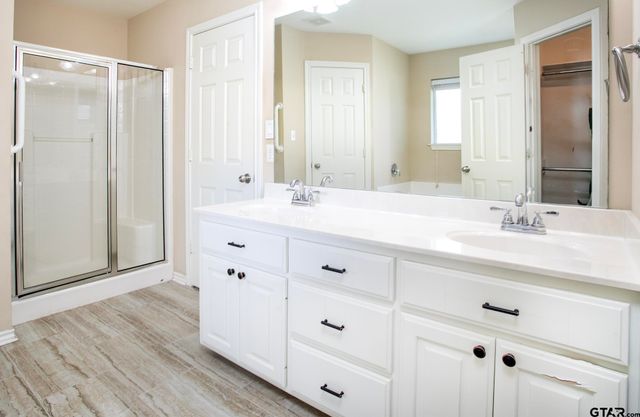 550 Spencer Lane, Tyler, TX 75704