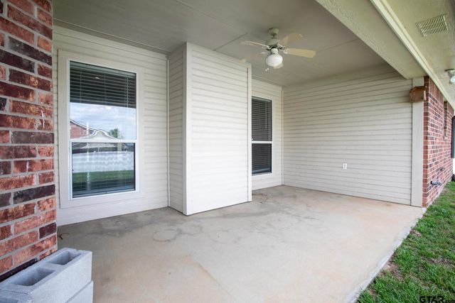 550 Spencer Lane, Tyler, TX 75704