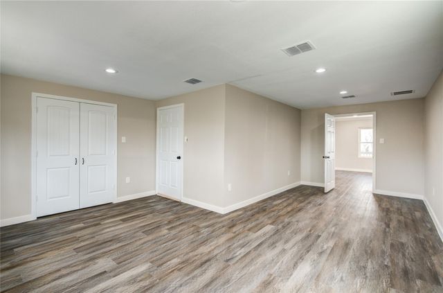 418 S Kansas Street, La Porte, TX 77571