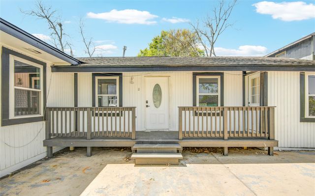 418 S Kansas Street, La Porte, TX 77571