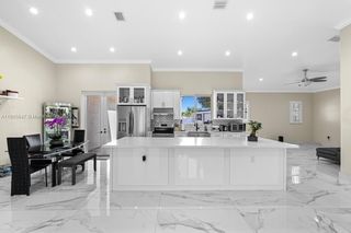 9201 SW 170th Ln, Palmetto Bay, FL 33157