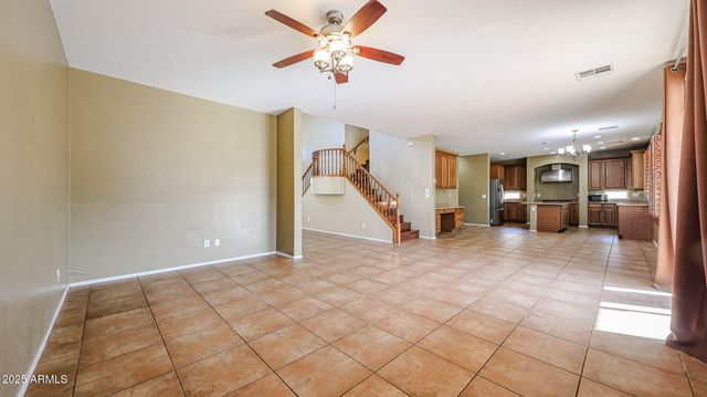 7015 W SOUTHGATE Avenue, Phoenix, AZ 85043