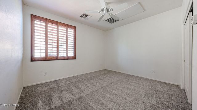 7015 W SOUTHGATE Avenue, Phoenix, AZ 85043