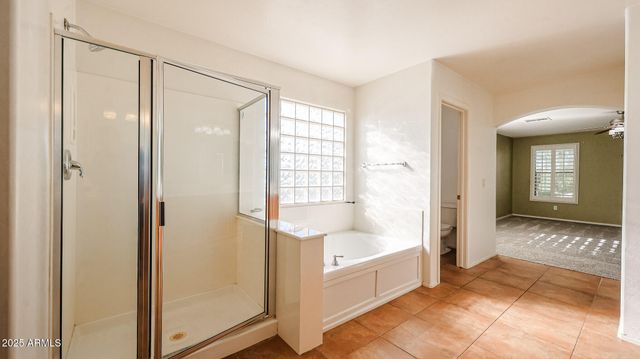 7015 W SOUTHGATE Avenue, Phoenix, AZ 85043