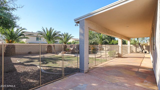 7015 W SOUTHGATE Avenue, Phoenix, AZ 85043