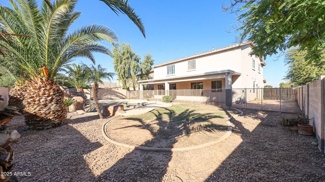 7015 W SOUTHGATE Avenue, Phoenix, AZ 85043