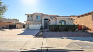 7015 W SOUTHGATE Avenue, Phoenix, AZ 85043