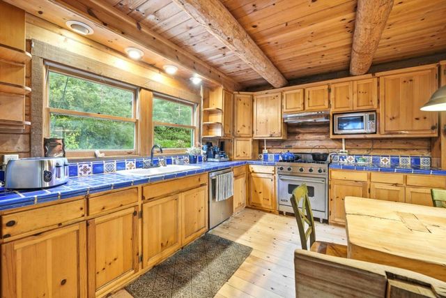 4101 San Juan Canyon Road, San Juan Bautista, CA 95045