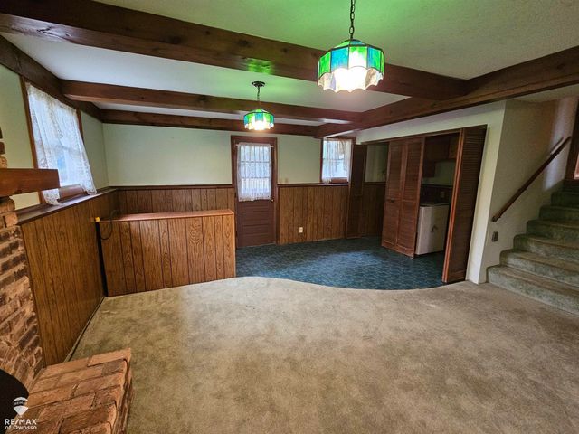 1301 Whitehaven Court, Owosso, MI 48867