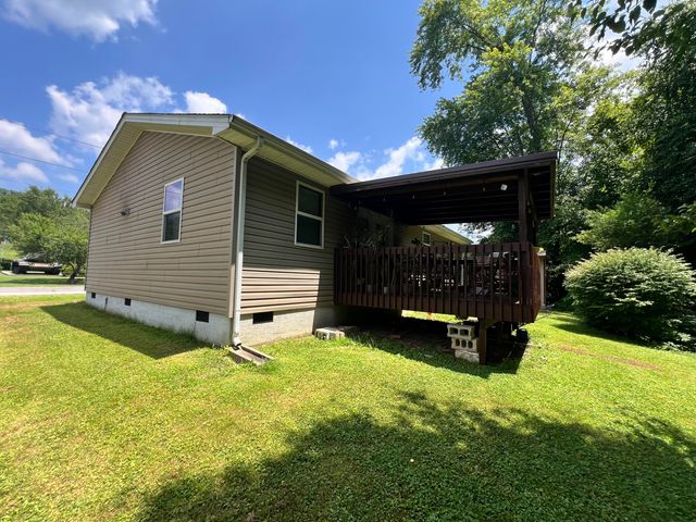 660 Glenn Avenue, West Liberty, KY 41472