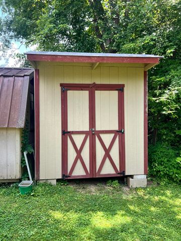 660 Glenn Avenue, West Liberty, KY 41472
