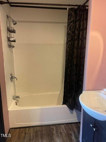 1204 Avondale Drive, Burlington, NC 27217