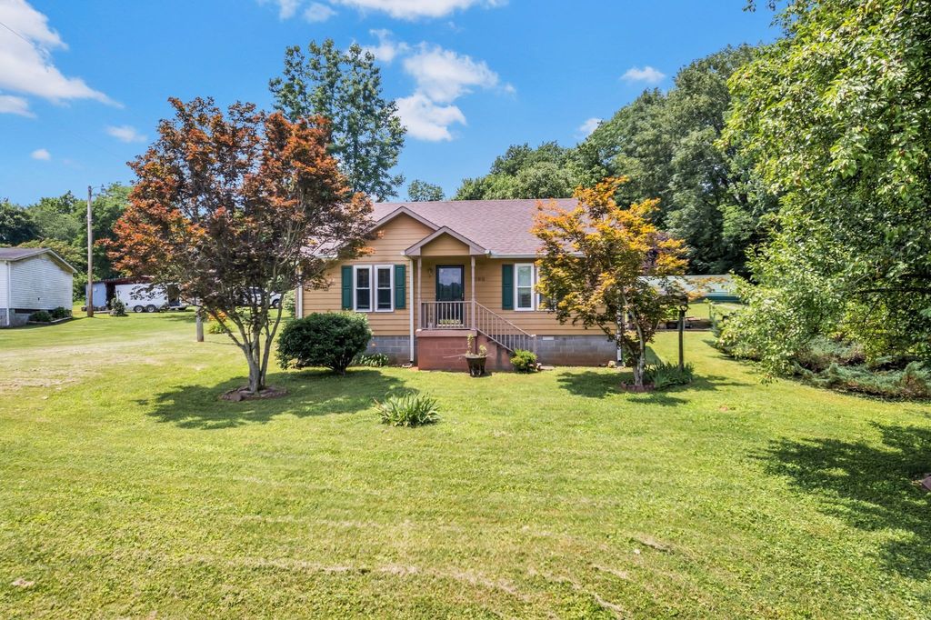 7898 Highway 41, N, Adams, TN 37010