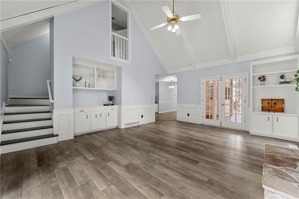 Image 16 of property listing at 125 Sandridge Court, Alpharetta, GA 30022