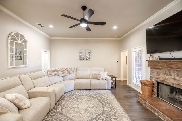 6008 103rd Street, Lubbock, TX 79424