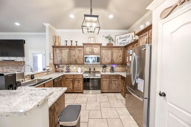 6008 103rd Street, Lubbock, TX 79424