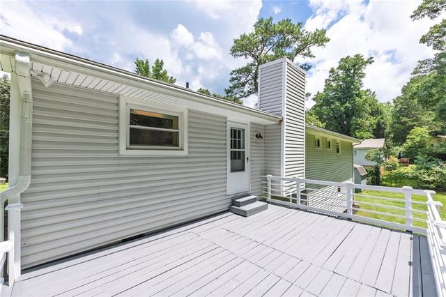 212 Foothill Drive, Woodstock, GA 30188