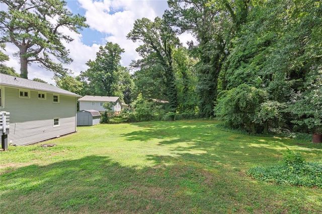 212 Foothill Drive, Woodstock, GA 30188