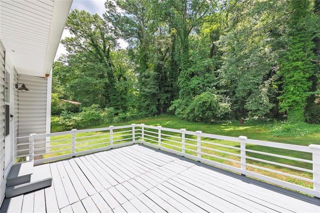 212 Foothill Drive, Woodstock, GA 30188