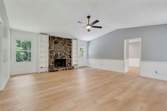 212 Foothill Drive, Woodstock, GA 30188
