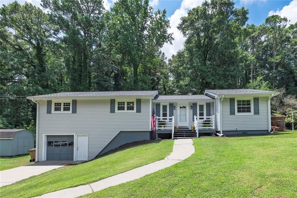 212 Foothill Drive, Woodstock, GA 30188