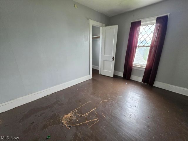 10605 Grace Avenue, Garfield Heights, OH 44125