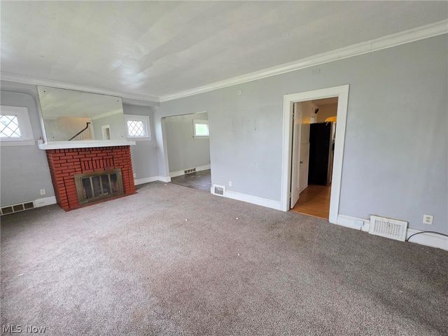 10605 Grace Avenue, Garfield Heights, OH 44125