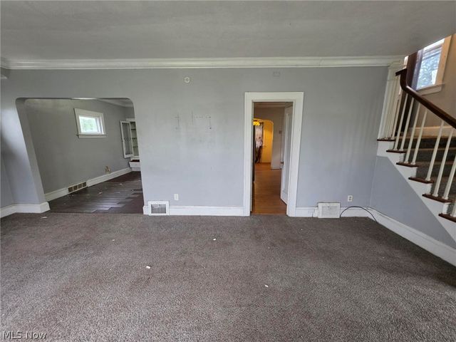 10605 Grace Avenue, Garfield Heights, OH 44125