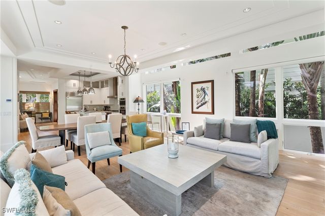 12 6th ST S, Naples, FL 34102