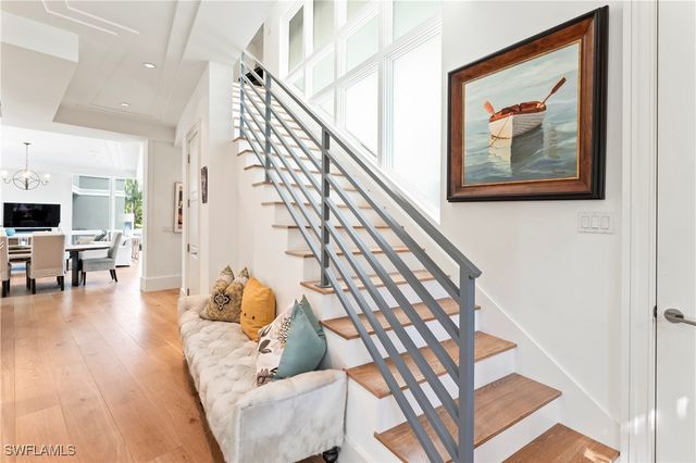 12 6th ST S, Naples, FL 34102