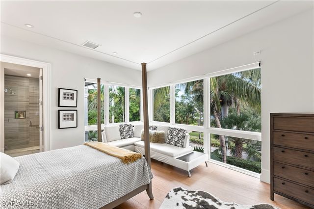 12 6th ST S, Naples, FL 34102