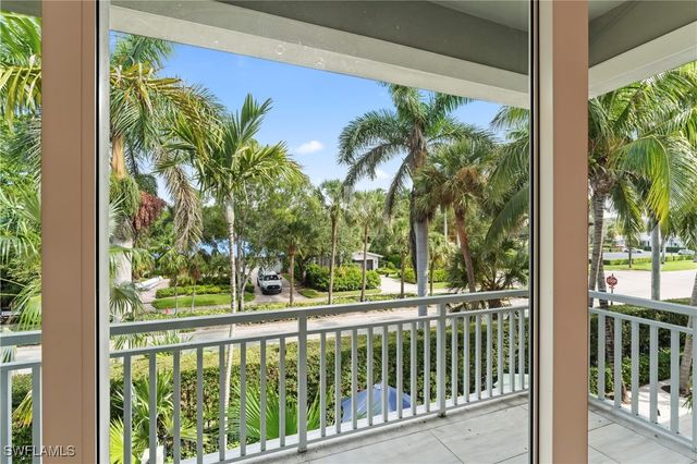 12 6th ST S, Naples, FL 34102