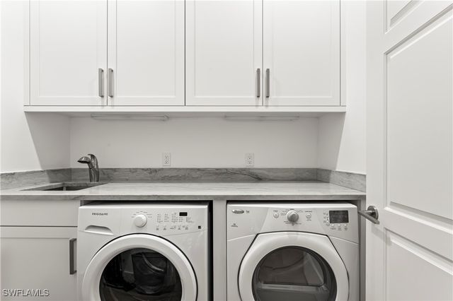 12 6th ST S, Naples, FL 34102