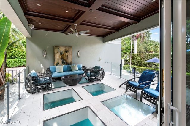 12 6th ST S, Naples, FL 34102