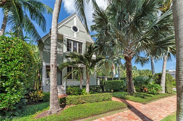 12 6th ST S, Naples, FL 34102