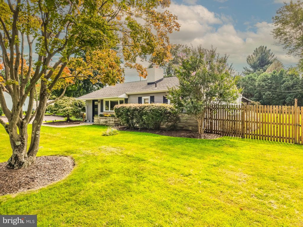 634 OVERLOOK DR, DOWNINGTOWN, PA 19335 — photo 3