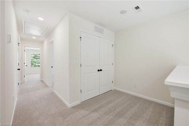 122 Maplewood Avenue, Thomasville, NC 27360