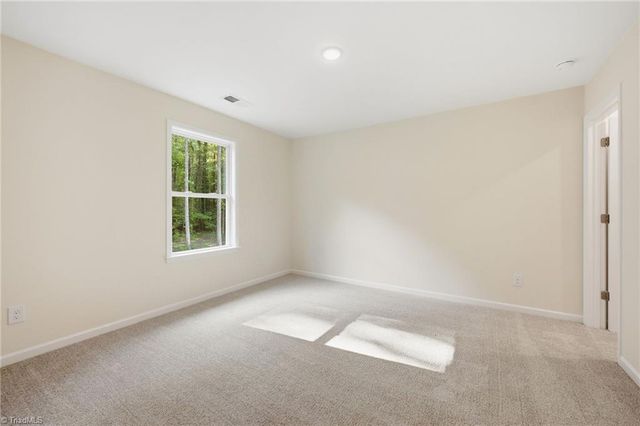 122 Maplewood Avenue, Thomasville, NC 27360