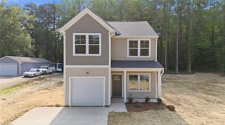122 Maplewood Avenue, Thomasville, NC 27360
