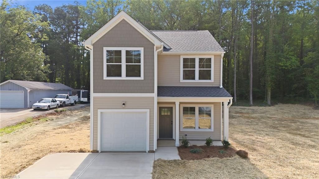 122 Maplewood Avenue, Thomasville, NC 27360