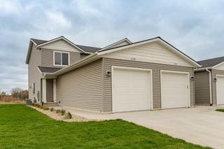 1069 Century Village Lane NE, Rochester, MN 55906